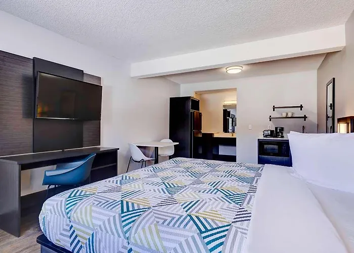 Studio 6 Wy Elk St Off Of I 80 Hotel *