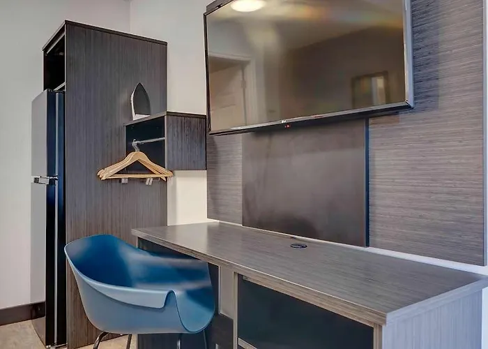 Hotel Studio 6 Wy Elk St Off Of I 80 Rock Springs